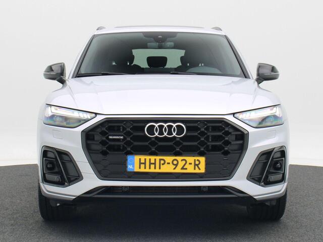Audi Q5 50 TFSi e 299 Pk Automaat S-Line | Full LED | Panoramadak | Zwart Optiek | Camera | 20 Inch | Stoelverwarming | Adaptive Cruise | 46.409 Km!!