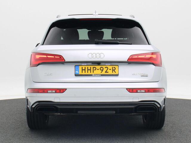 Audi Q5 50 TFSi e 299 Pk Automaat S-Line | Full LED | Panoramadak | Zwart Optiek | Camera | 20 Inch | Stoelverwarming | Adaptive Cruise | 46.409 Km!!