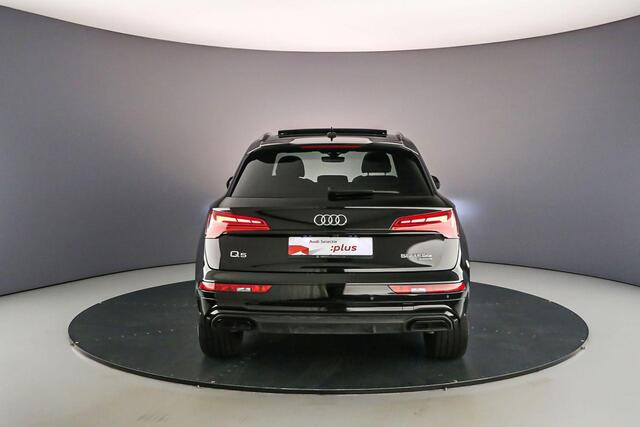 Audi Q5 55 TFSI e 367pk S edition Competition | Pano | Matrix-led | Apple CarPlay / Android Auto | Tour pack |