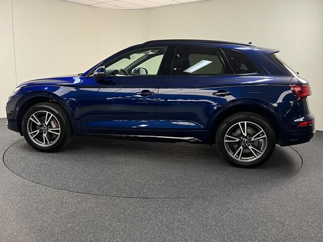 Audi Q5 55 TFSI e S-Line Competition 368 PK PHEV Quattro December 2022 Electr. Trekhaak / Camera / Apple Car Play / Stoelverw. / Blackline