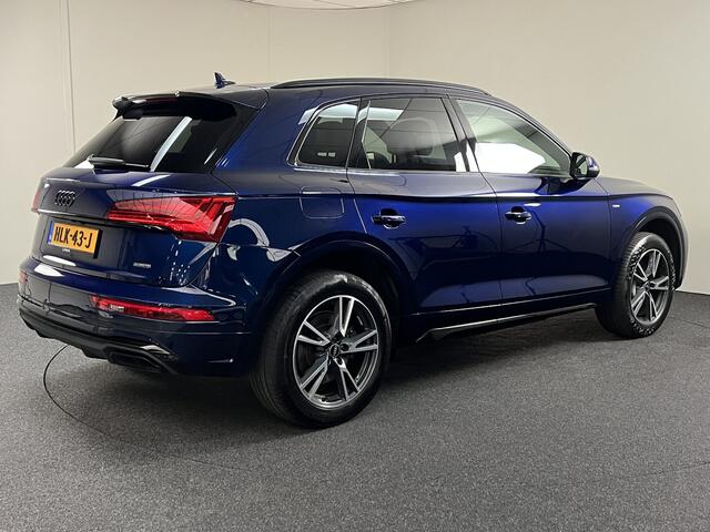 Audi Q5 55 TFSI e S-Line Competition 368 PK PHEV Quattro December 2022 Electr. Trekhaak / Camera / Apple Car Play / Stoelverw. / Blackline