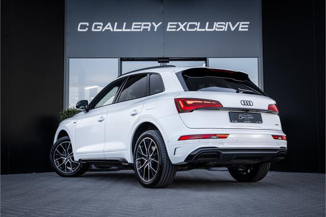 Audi Q5 55 TFSI e S edition Competition - Panorama | B&O | 360 Camera | Elek. Trekhaak | ACC