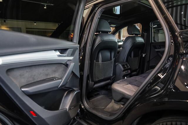 Audi Q5 55 TFSI e quattro Competition Black Optic, Sportstoelen Electr, Pano, ACC Plus, Head-Up, Bang & Olfsen, Virtual Cockpit, Matrix, Camera V/A, Keyless, MMI Touch Plus, Top View, Spiegel/ Park/ Tour/ Opberg Pakket, Lmv