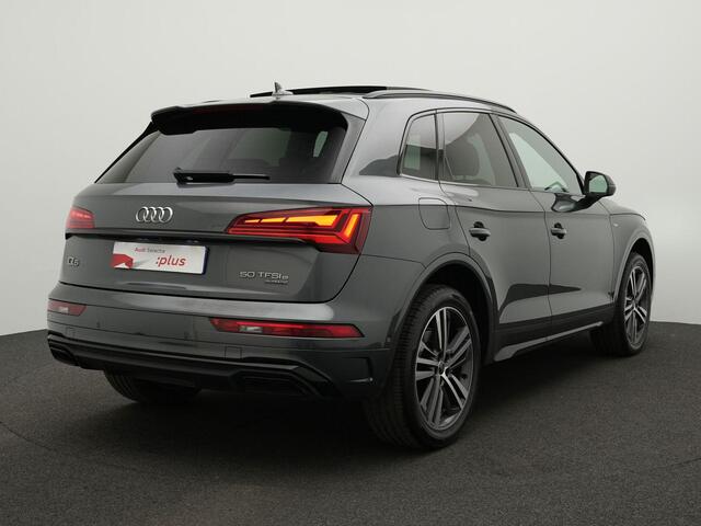 Audi Q5 50 TFSI e 299 pk S-tronic S edition Competition / S-Line | Panoramadak | Elektr. massagestoelen | Matrix LED | Rondomzicht camera | Stuur-/stoelverwarming