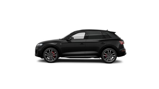 Audi Q5 55 TFSI e S edition Competition | 367 PK | Trekhaak | Panoramadak | Luchtvering | Carbon stylingpakket | Oled achterlichten | B&O premium sound | Leder interieur |