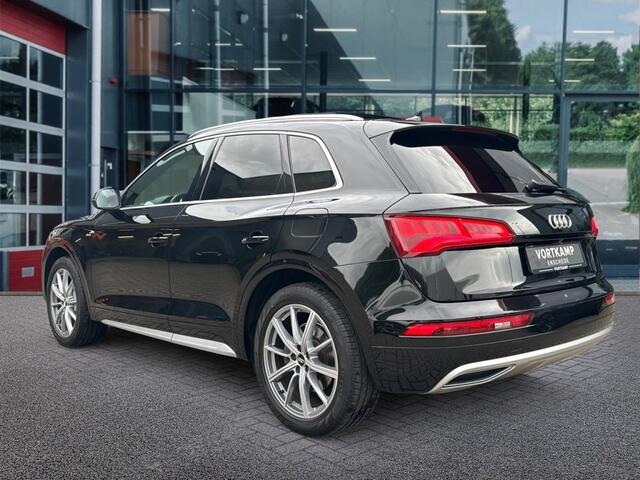 Audi Q5 50 TFSIe QUATTRO S-Edition TREKHAAK/LUCHT-VERING/PANO-DAK/ACC/