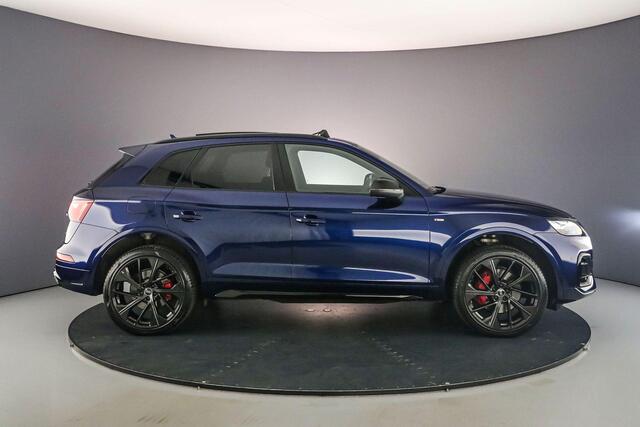 Audi Q5 55 TFSI e S Edition Comp. | Pano | B&O | Head Up | Trekhaak | Leder | 21 inch | Optiek Zwart | S Line | City / Tour |