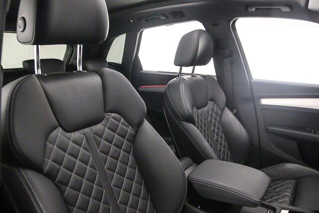 Audi Q5 55 TFSI e S Edition Comp. | Pano | B&O | Head Up | Trekhaak | Leder | 21 inch | Optiek Zwart | S Line | City / Tour |