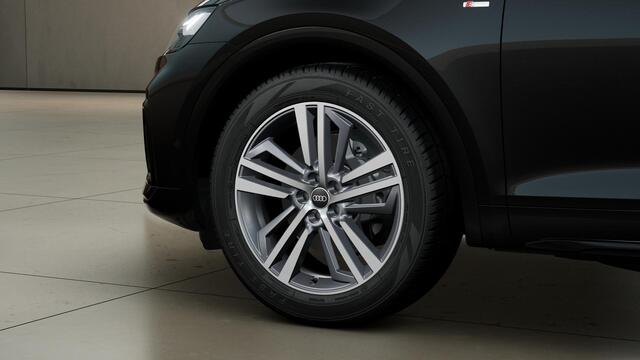 Audi Q5 S edition Competition 50 TFSI e 220 kW / 299 PK SU adaptive air suspension, panoramadak, comfortsleutel, leder interieur, adaptive cruise control