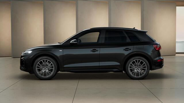 Audi Q5 50 TFSI e S edition Competition panoramadak, assitentiepakket parking, leder/alcantara interieur