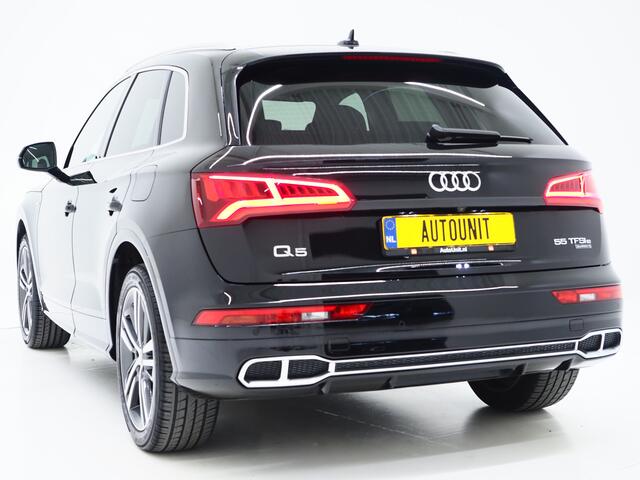 Audi Q5 55 TFSI e quattro Competition | Panoramadak | Luchtvering | Keyless | Camera | Virtual | Carplay