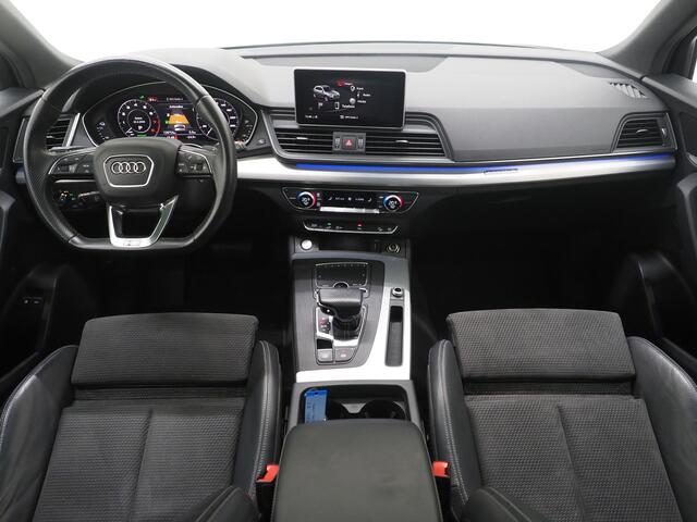 Audi Q5 55 TFSI e quattro Competition | Panoramadak | Luchtvering | Keyless | Camera | Virtual | Carplay