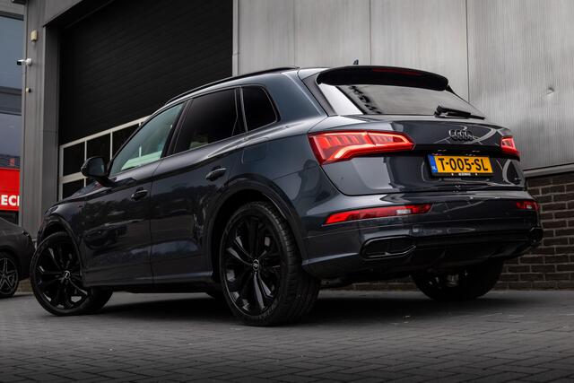 Audi Q5 55 TFSI e 367 pk Quattro Competition S-Line / Pano-Dak/ Lucht-Vering/ Keyless/ B&O-Sound/ Camera/ Matrix-LED/ Sport-Stoelen/ Stoel.Verw/ Carbon/ Adap.Cruise/ 21'' LMV