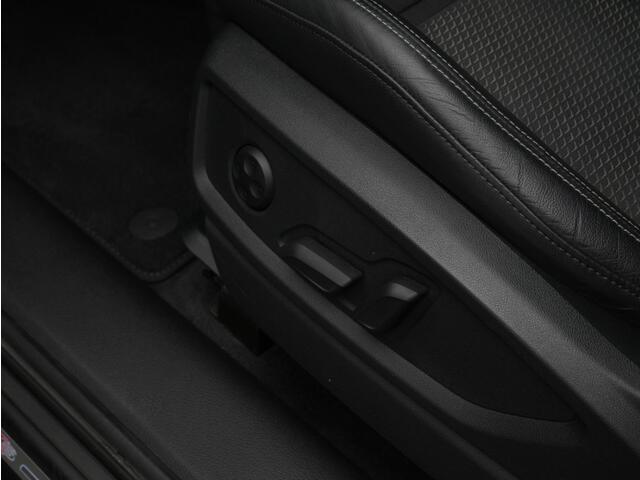Audi Q5 55 TFSI e 367 pk S-tronic S edition / S-Line | Bang & Olufsen | Matrix LED | Geheugenstoel | Leder/alcantara | Achteruitrijcamera