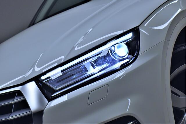Audi Q5 50 TFSI e 300pk Quattro S-line 1e Eig. Dealer OH Trekhaak/Camera/Keyless/Adap.cruise/Stoelverw./Led/Navi