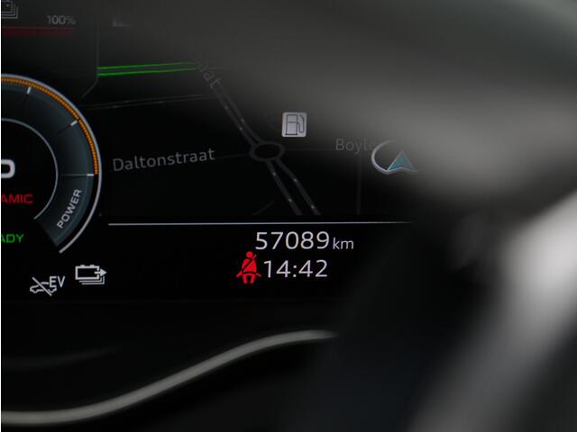 Audi Q5 Sportback 55 TFSI e 367 pk S-tronic S edition Competition / S-Line | Trekhaak | Luchtvering | Stuur-/stoelverwarming | Achteruitrijcamera | Matrix LED | Adaptive Cruise | Massage
