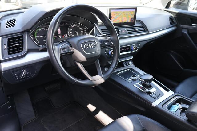 Audi Q5 50 TFSI e quattro Pro Line Leder | Trekhaak | Camera | Keyless | Elek Stoel | Elek Klep | Start/Stop | PDC | Navi | BTW | 2 Laad Kabels | 1e eigenaar | volledige historie