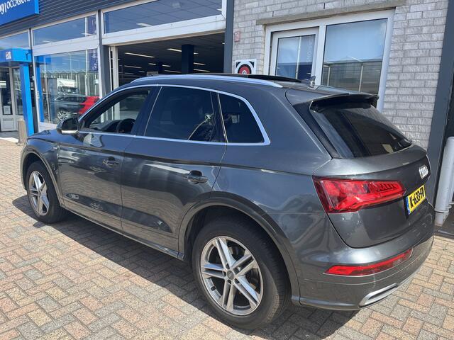 Audi Q5 2.0 TFSI quattro 2x S-Line / AUTOMAAT/ PANO/ 252 PK/ PARK. SENSOR. V+A/ CAMERA/ DIGITAL DASH/ DRIVE SELECT/ STANDKACHEL/ CRUISE/ ELEK. ACHTERKLEP/ STOEL VERWARM. V+A/ MEMORY SEAT/ KEYLESS/ BLUETOOTH/ NAVI/ CLIMA/ LED
