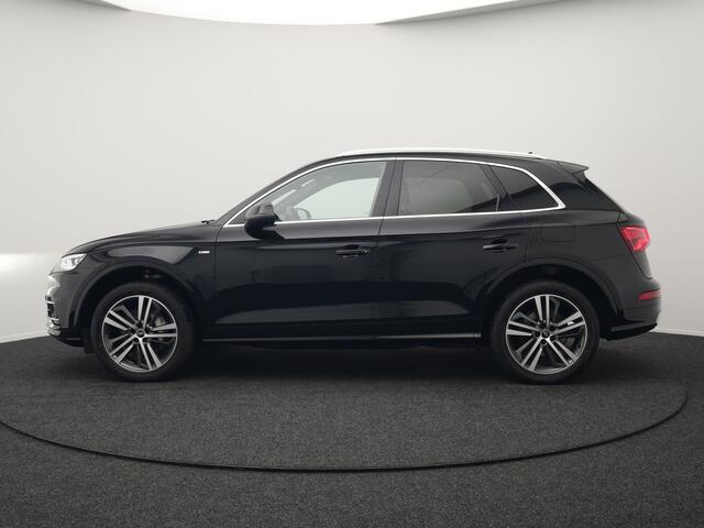 Audi Q5 55 TFSI e Quattro S Line Plug In Hybrid 367pk PHEV | Adaptive Cruise | Alcantara Sportstoelen Massage | 20"L.M | Keyless | DAB | Navi | Stoelverwarming | El. Achterklep |