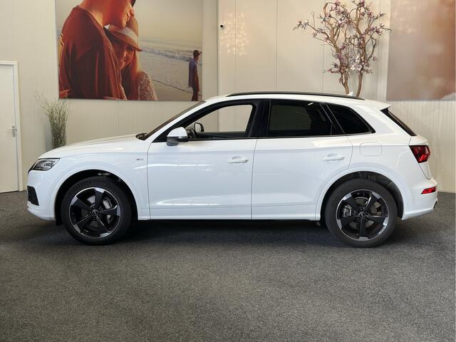 Audi Q5 50 TFSI E QUATTRO S EDITION PHEV NAVIGATIE CRUISE CONTROL CLIMATE CONTROL STOF/LEDER APPLE CARPLAY/ANDROID KEYLESS GO ACHTERUITRIJCAMERA ZEER MOOI !! 3010 Coen