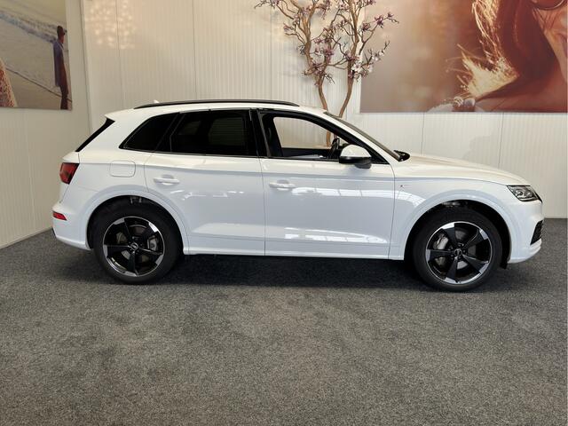 Audi Q5 50 TFSI E QUATTRO S EDITION PHEV NAVIGATIE CRUISE CONTROL CLIMATE CONTROL STOF/LEDER APPLE CARPLAY/ANDROID KEYLESS GO ACHTERUITRIJCAMERA ZEER MOOI !! 3010 Coen