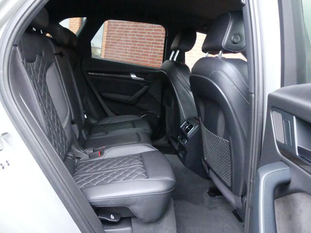 Audi Q5 2.0 TFSI quattro Sport S Line Black Edition