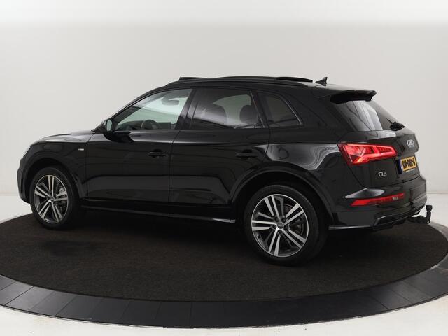 Audi Q5 2.0 TFSI quattro S Line | Panoramadak | Stoelverwarming | Adaptive cruise | Trekhaak | Virtual Cockpit | Carplay | Keyless | 20'' | Half leder | Navigatie | Full LED | Parkeerhulp