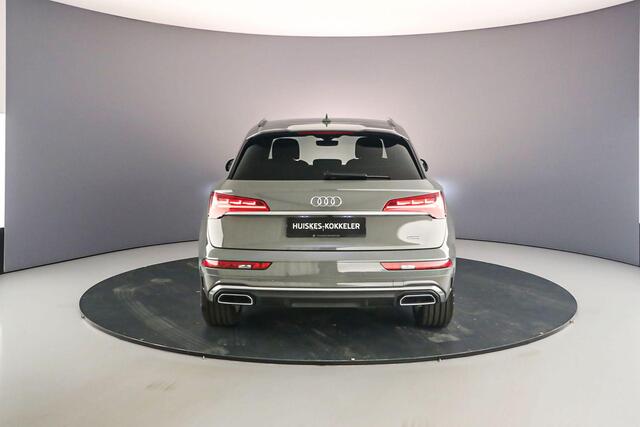 Audi Q5 50 TFSI e quattro S Edition | Trekhaak | Luchtvering | Leder | Oled | City | Parking | Tour | Matrix | ACC | 360 Camera | 360Cam |