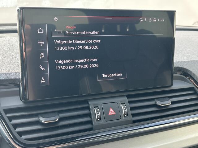 Audi Q5 55 TFSI e S edition Competition Automaat / S-Line / 22" velgen / Panoramadak / Wegklapbare Trekhaak (1.750 trekgewicht) / Android Auto / Apple Carplay