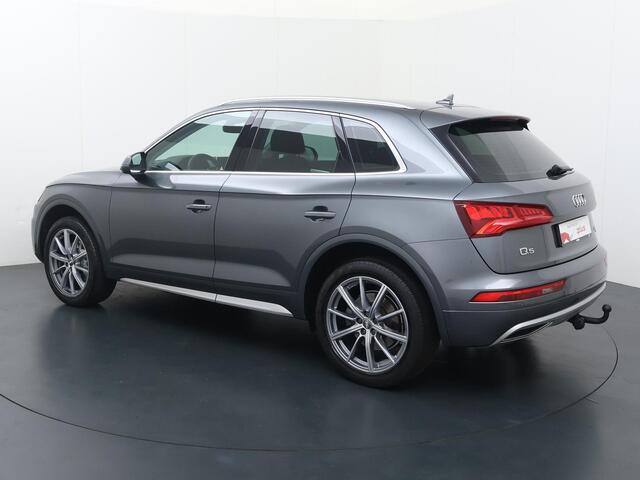 Audi Q5 45 TFSI quattro Pro Line | 245 PK | Automaat | Multifunctioneel stuurwiel | Adaptive Cruisecontrol | Stoelverwarming |