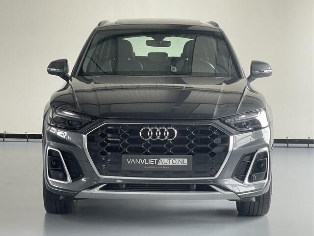 Audi Q5 50 TFSI e S edition Automaat / Panorama dak / trekhaak