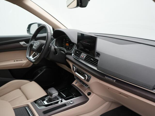 Audi Q5 Sportback 50 TFSI e S Line Plug In Hybrid 300pk Dealer O.H PHEV | Luchtvering | Matrix LED | 21"Audi Sport L.M | Sfeerverlichting | Lederen Sportstoelen Verwarmd | Cruise Control | Navigatie | Virtual | DAB |