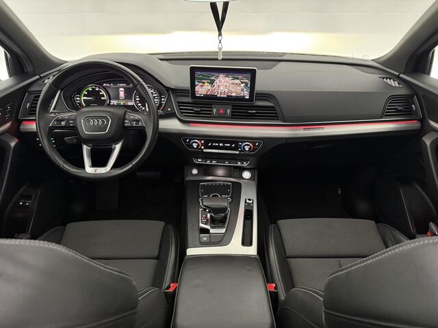 Audi Q5 50 TFSI e Quattro S-line | Pano | Luchtvering | Memory | Sfeerverl. | Trekh. | Carplay | Parkeersens. | Keyless | NAP