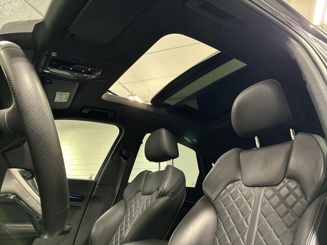 Audi Q5 Sportback 55 TFSIe 367pk S-Tronic Quattro S Edition · Panoramadak · Luchtvering · B&O Sound · Leder Nappa · Inklap. Trekhaak · 360 Camera · Head-Up Display · Elek. Stoelen + Massage + Geheugen Bestuurder ·