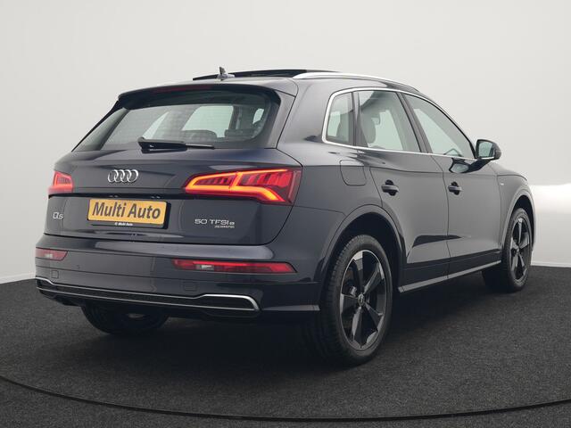 Audi Q5 50 TFSI e quattro S Line Plug In Hybrid 299pk Dealer O.H. PHEV | Panodak | 20"L.M Rotor | Apple Carplay | Sportstoelen Verwarmd | Cruise Control | Keyless | Navigatie | Virtual | 20"L.M |
