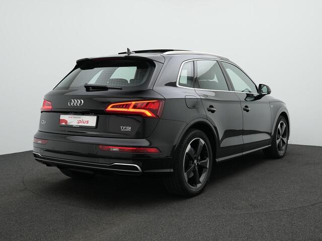 Audi Q5 2.0 TFSI S-tronic quattro Sport S Line Edition | Panoramadak | Luchtvering | Trekhaak | Achteruitrijcamera | Side Assist |