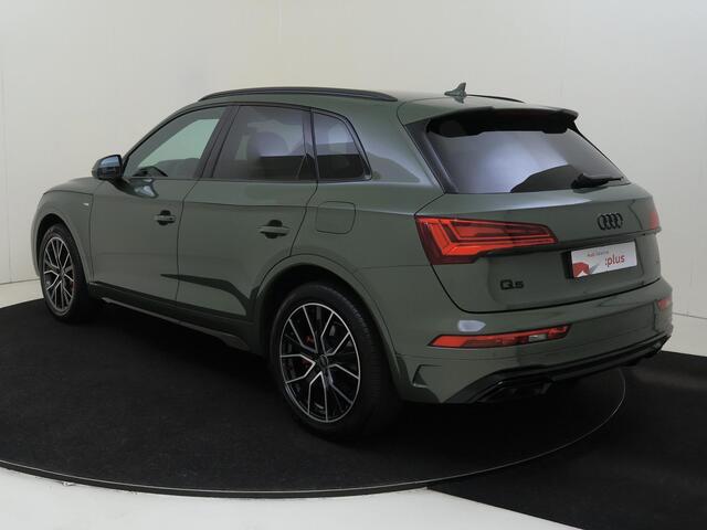 Audi Q5 50 TFSI e S edition Competition | Luchtvering | Trekhaak | LED matrix verlichting | Stoelverwarming voor en achter | Virtual cockpit Plus | Adaptieve cruise control | CarPlay |