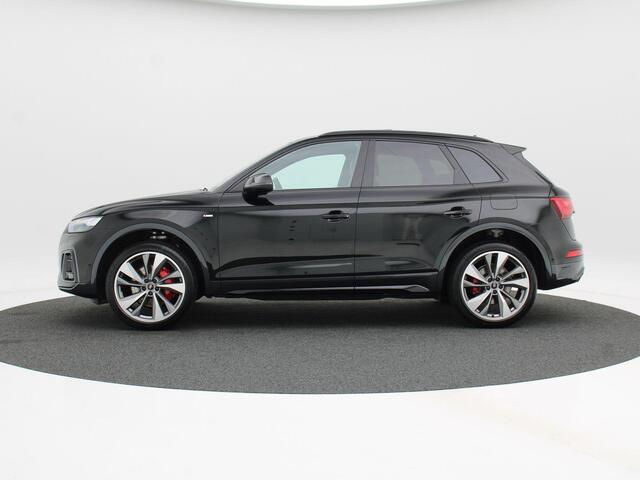 Audi Q5 50 TFSi e 299 Pk Automaat S-Line Competition | Panoramadak | B&O Audio | Leder | Trekhaak | Memory | 360 Camera | 21 Inch | 4.109 Km!!