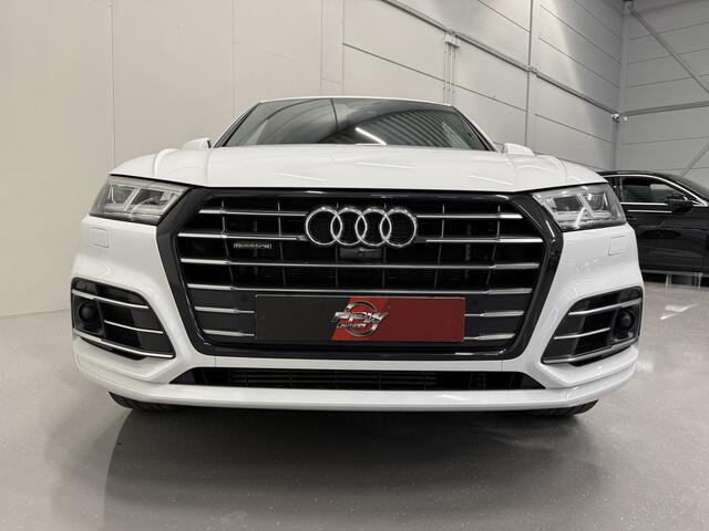 Audi Q5 55 TFSI e quattro Competition PANO/RS-LEER/B&O/ACC/360CAMERA/VIRTUAL/MATRIX/SFEER/KEYLESS/20"AUDI-SPORT/PRIVACY/PARK-ASSIST/GLETSCHERWEISS PARELMOER/VOLLEDIGE AUDI DEALER HISTORIE