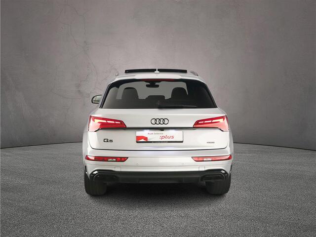 Audi Q5 40 TFSI S edition | Pano | Trekhaak | Audi Sound | Parkassist | Cruise control | Matrix-led | Carplay | 20" |