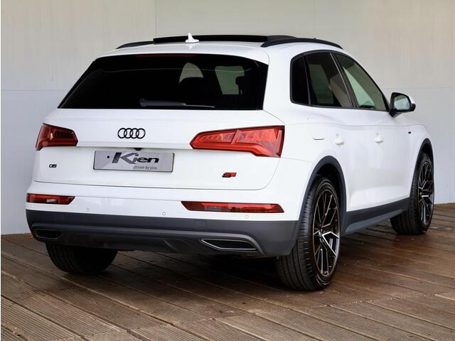 Audi Q5 2.0 TFSI quattro Sport S Line Black Edition | Pano-dak | Elektrische Trekhaak | Bang & Olufsen |