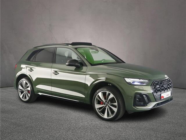 Audi Q5 55 TFSI e 367pk Comp | Pano | Tour Pack | Trekhaak | 21 inch | S Line | Elek Stoel | Stuurverwarming | Voorruitverwarming | Optiek Zwart |