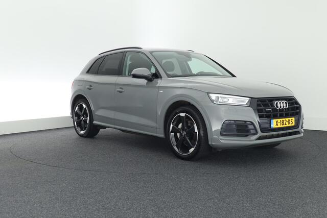 Audi Q5 50 TFSI e 299pk quattro S-Line Black Edition Luchtvering Trekhaak Massage Stoelverwarming Navigatie