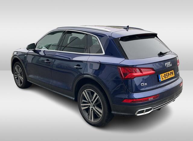 Audi Q5 55 TFSI e quattro Competition / Panoramadak / 360Camera / RS Seats / B&O / 20'' / Matrix LED / Keyless / Virtual Cockpit / Stoelverwarming 4x / Dodehoek / DAB / ACC