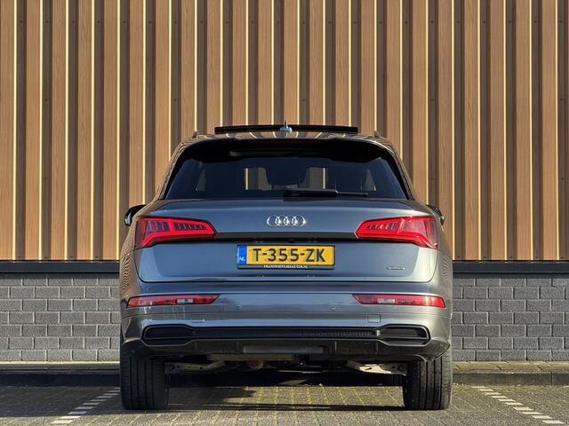 Audi Q5 3.0 TDI quattro Sport S Line Black Edition | 286 PK! | Panoramadak | Adaptieve Cruise Control | Lane Assist | Elektrische Trekhaak | Camera | DAB | Navigatie | 20" Lichtmetaal |