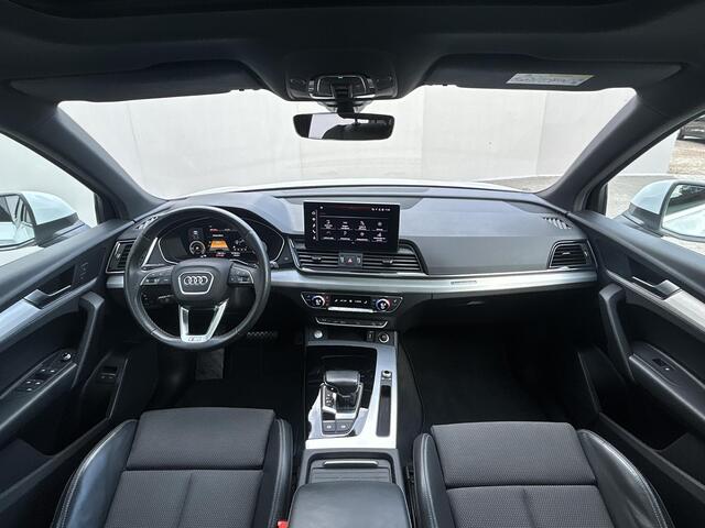 Audi Q5 55 TFSI e Quattro S line 367pk / SOH 100% / S-Line / 22" velgen / Panoramadak / Wegklapbare Trekhaak (2.000 trekgewicht) / Android Auto / Apple Carplay /