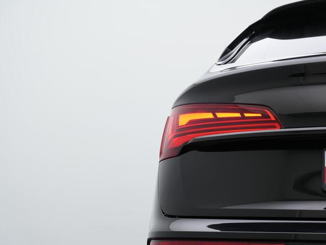Audi Q5 Sportback 50 TFSI e 299 pk S-tronic quattro S-Line | Leder | Achteruitrijcamera | Lederen interieurdelen | Stoelverwarming