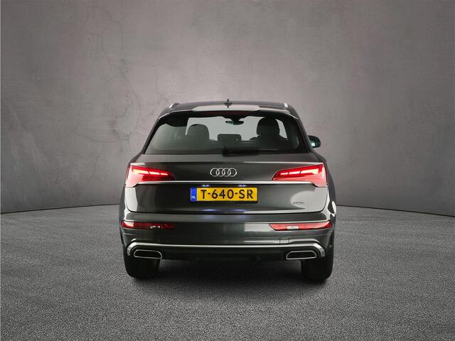 Audi Q5 50 TFSI e S edition | Matrix-led | Achteruitrijcamera | Cruise control | Headup | Audi sound | City | Keyless |