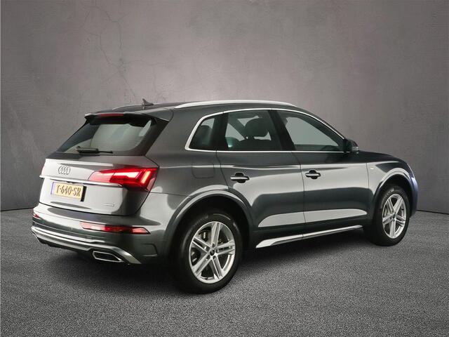 Audi Q5 50 TFSI e S edition | Matrix-led | Achteruitrijcamera | Cruise control | Headup | Audi sound | City | Keyless |