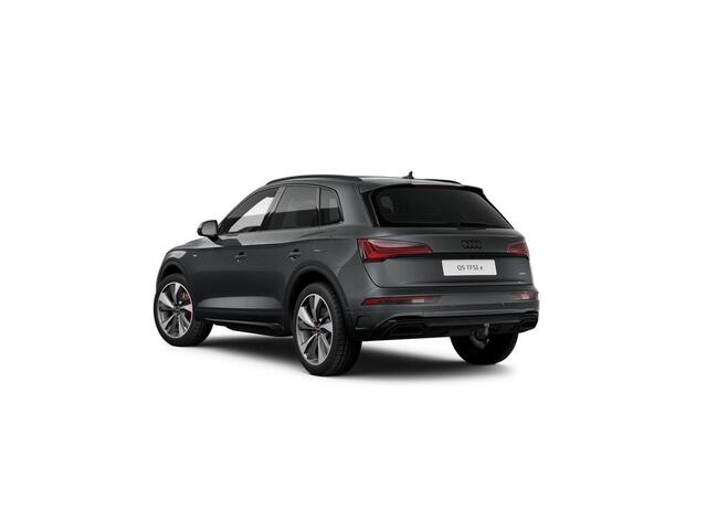 Audi Q5 55 TFSI e S edition Competition | 367 PK | SoH 91% | Trekhaak | Panoramadak | Head-up display | 21" LM velgen | Lederen S line bekleding |